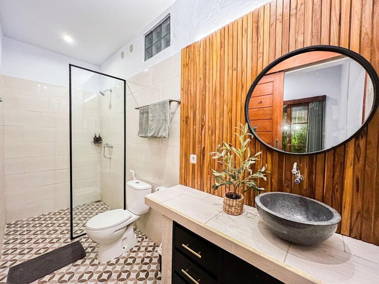 Island Boy Guesthouse T Prime Location In Canggu Bagian luar foto